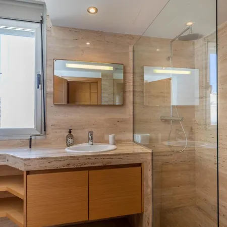 Daire La Nau - Fantastic With Hot Tub And Pool, Just Steps Away From *